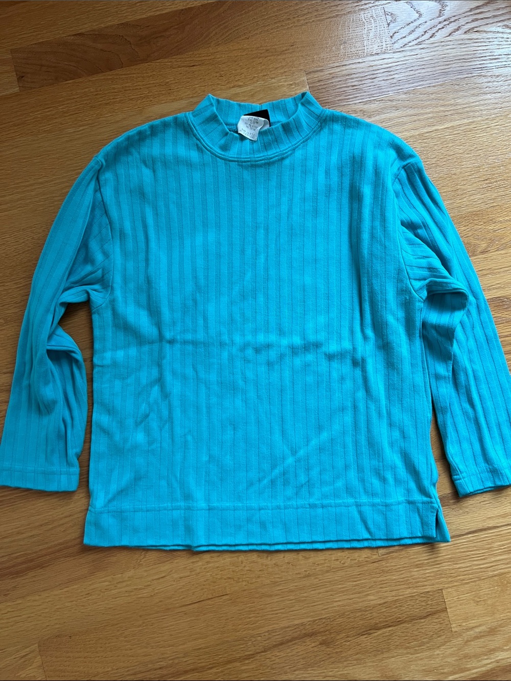 Vintage Freeze Frame Turquoise Ribbed Long-Sleeve Sweater juniors medium